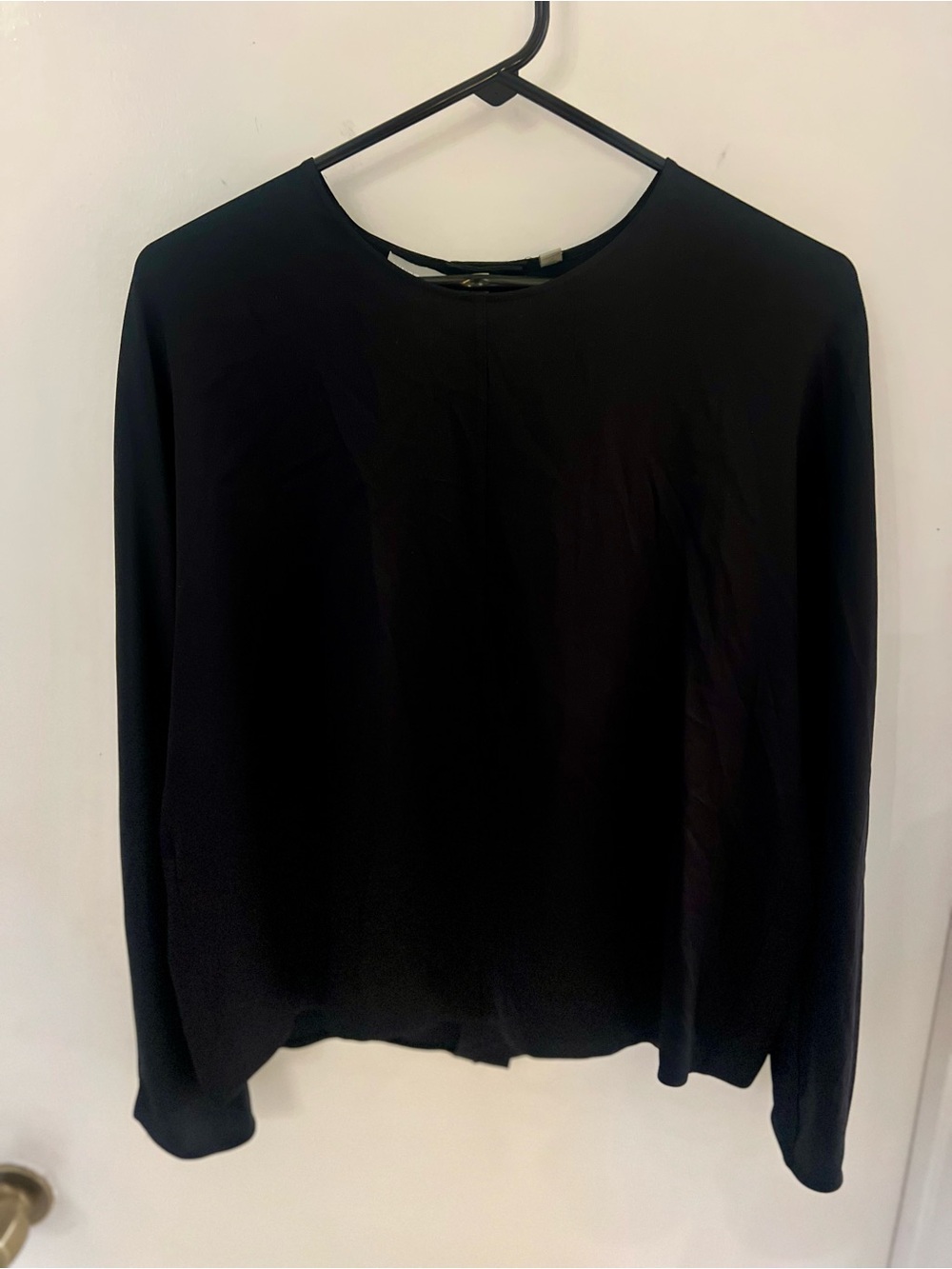 Vince Black Silk Crew Neck Lightweight Blouse